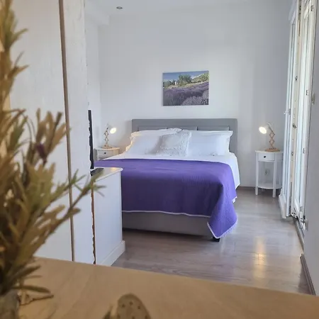 Apartments Ema Near Beach Makarska Zimmer foto