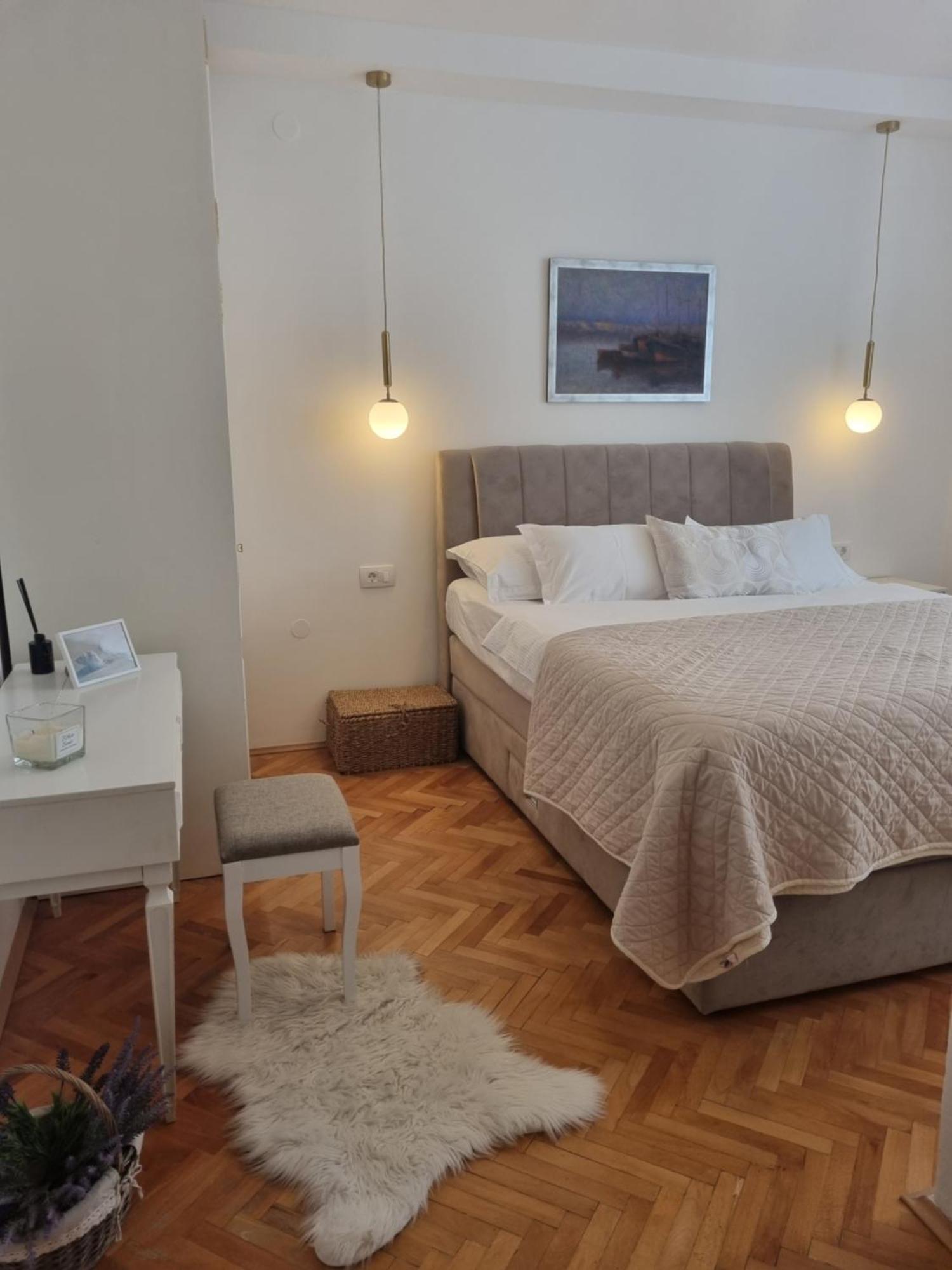 Ema Near Beach Apartament Makarska