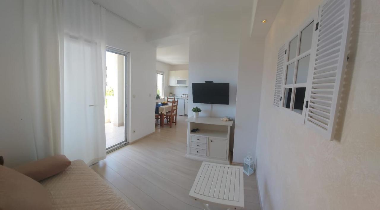 Apartment Ema Near Beach *
