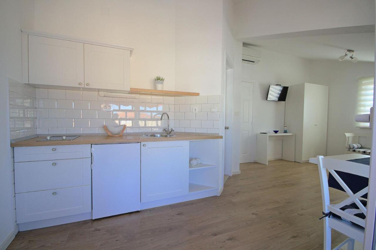 Apartment Ema Near Beach