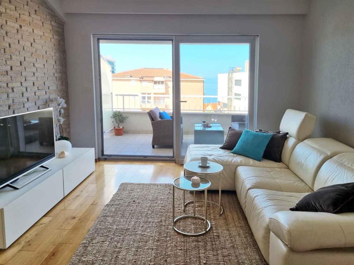 Apartment Ema Near Beach Makarska