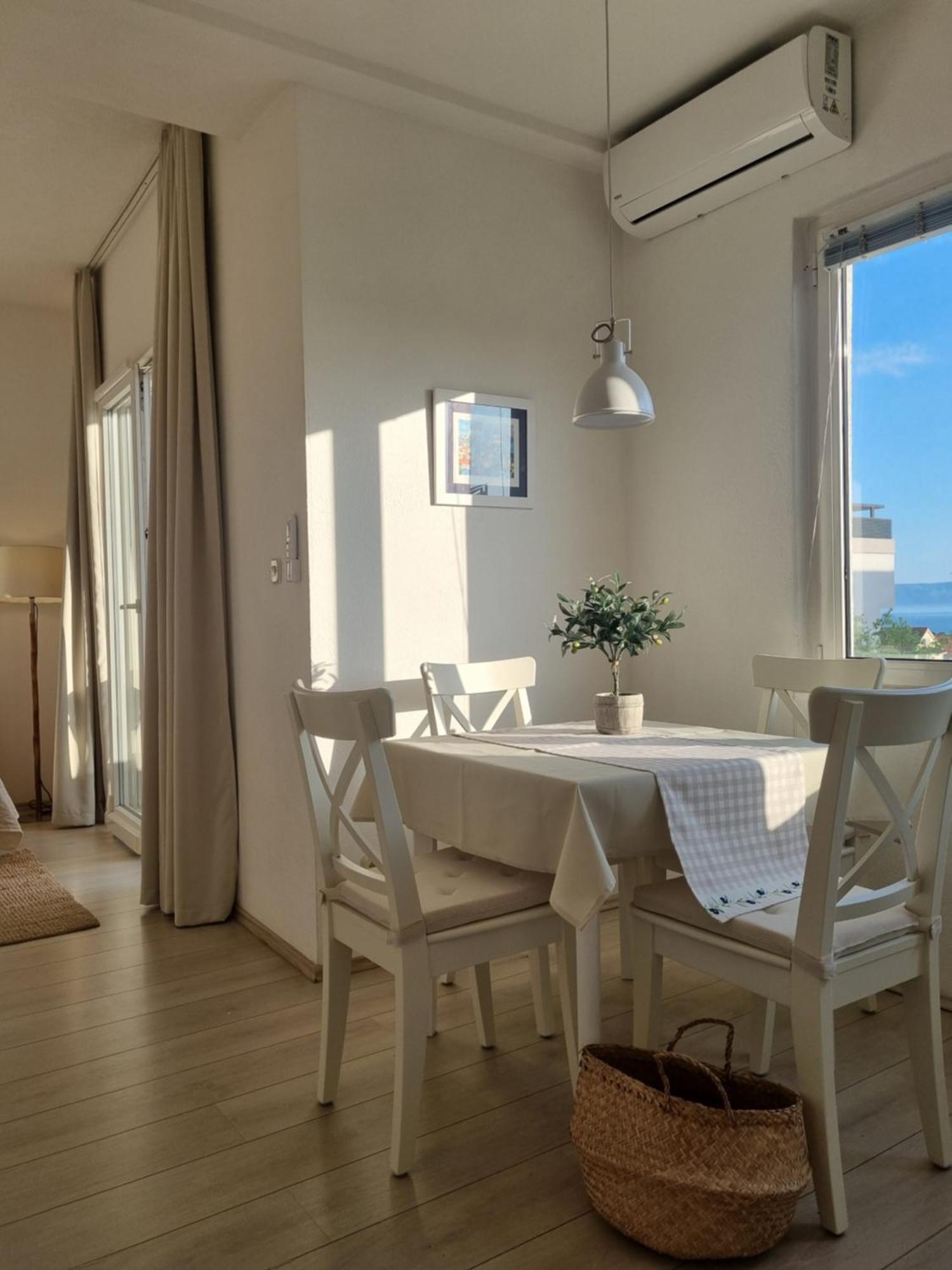 Apartment Ema Near Beach *